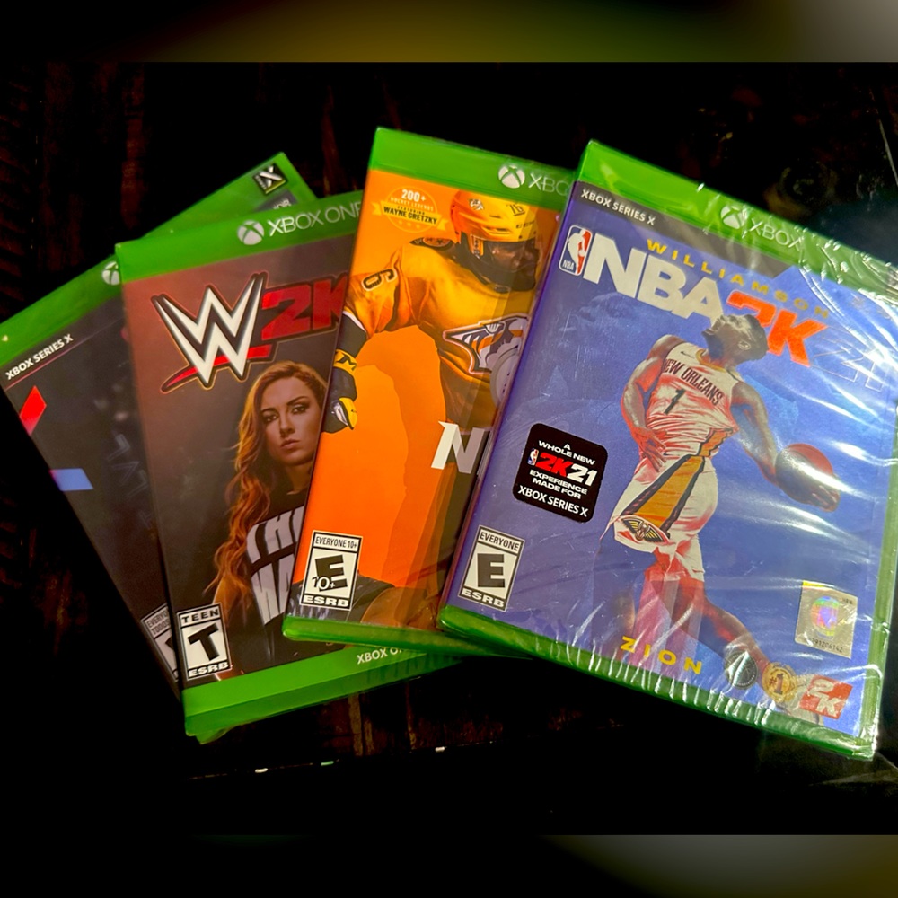 XBOX SERIES X  XBOX ONE
Set of 4 Games all brand new in the package STILL SEALED